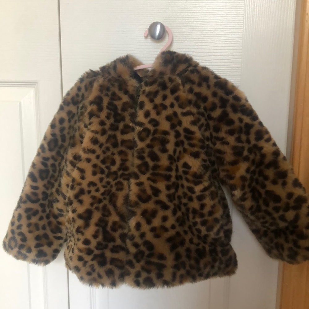 Baby Gap size 2T leopard faux fur jacket